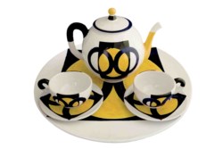 Servizio da tè per due persone con teiera, vassoio, tazza e piattino, riprodotto nel 1992 in 30 esemplari dalla Manifattura Giuseppe Mazzotti 1903, Albisola, da disegno di A. Rodchenko.