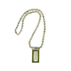 Gold, green quartz and nephrite necklace