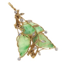 Gold, jade and diamond pendant