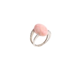 18kt white gold ring with pink opal and diamonds