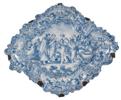 Manifattura di Albissola - Piatto centrotavola polilobato, decorato con figure e paesaggi