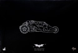 The Dark Knight: TDK - Batmobile<br>Hot Toys: MMS69