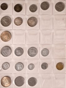 CITTA' DEL VATICANO - Lotto di 43 monete, resto di collezione tipologica in alta conservazione