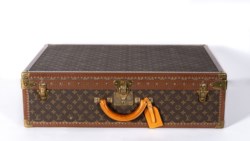 Alzer Monogram 75 Suitcase