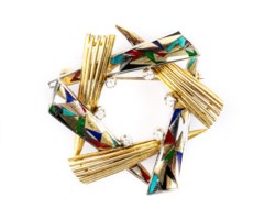 18kt yellow gold brooch