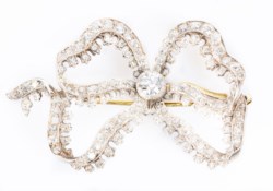 18kt gold and silver brooch with diamonds